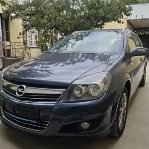 Opel Astra H, 2011