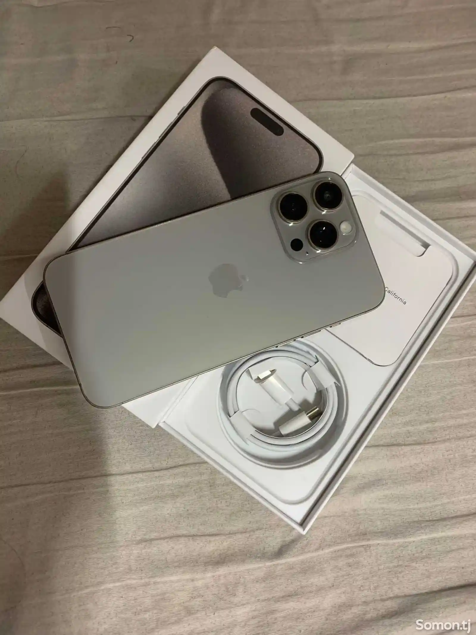 Apple iPhone 15 Pro Max, 1 tb, White Titanium дубликат-5