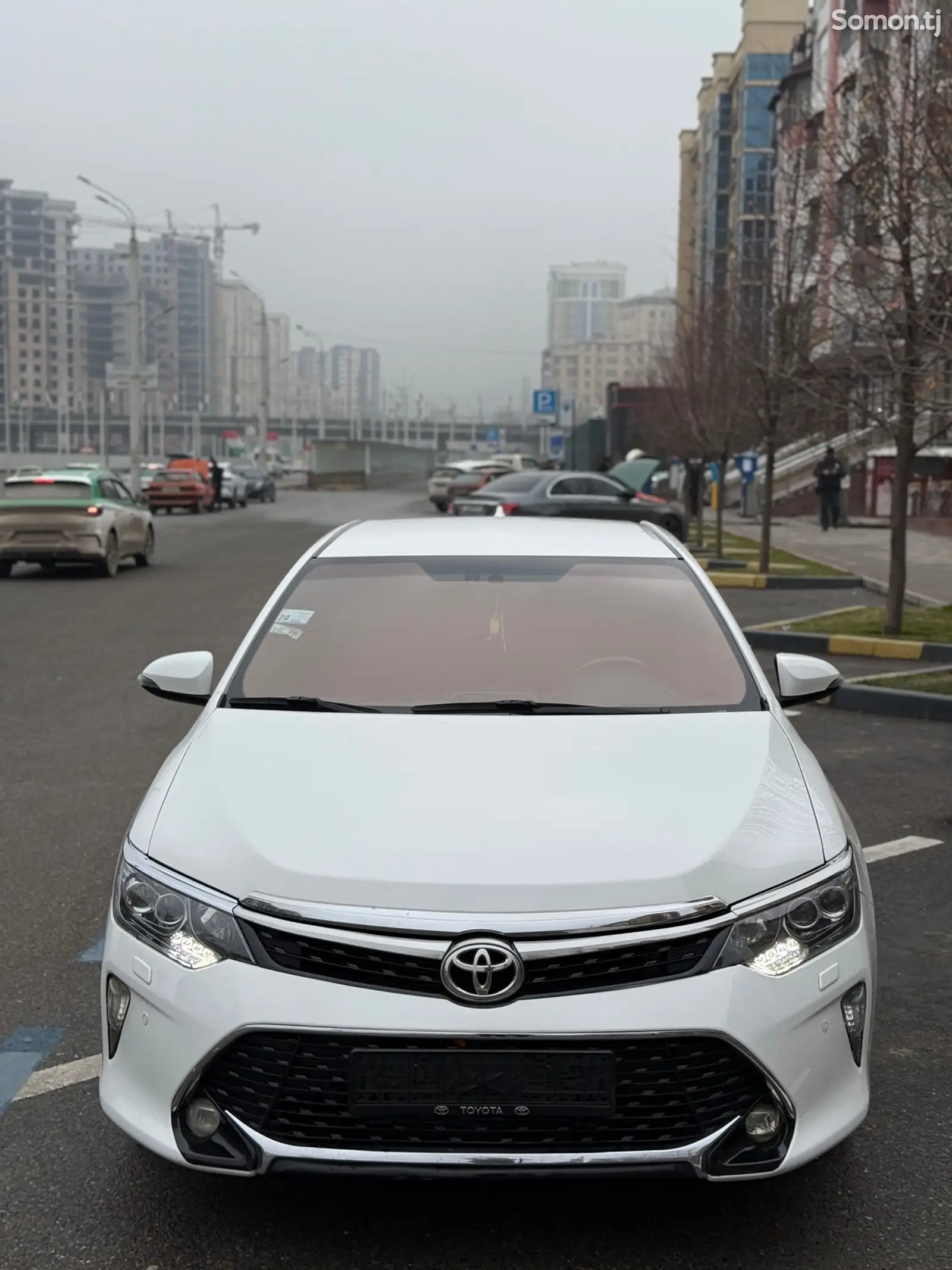 Toyota Camry, 2016-1