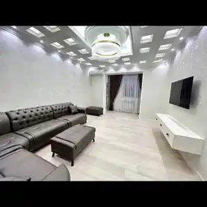 2-комн. квартира, 16 этаж, 70м², И.сомони