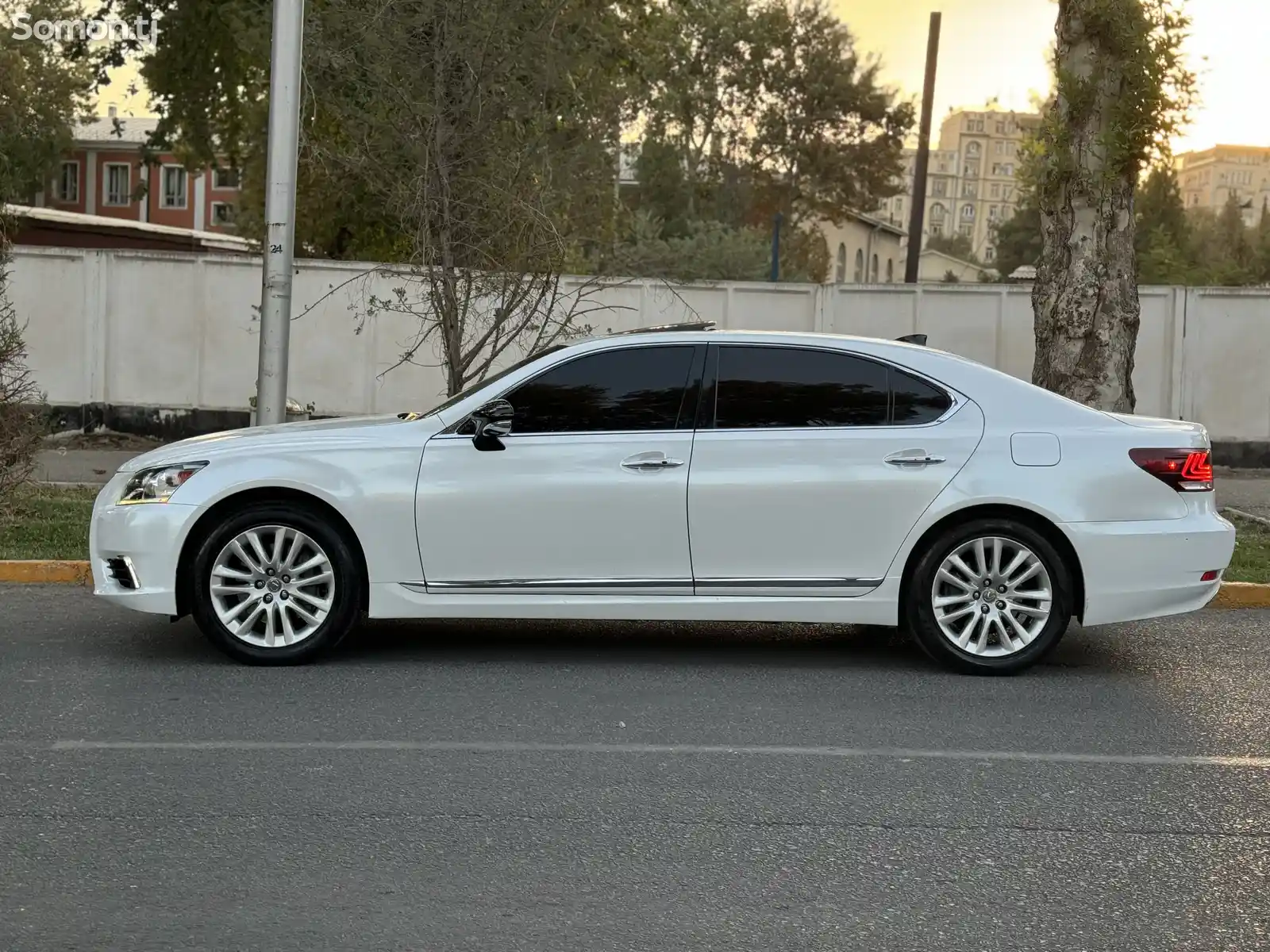 Lexus LS series, 2014-6