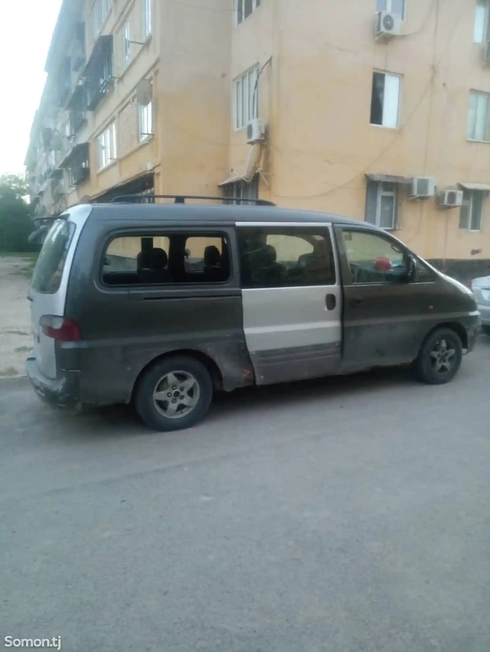 Микроавтобус Hyundai Starex, 2000-3