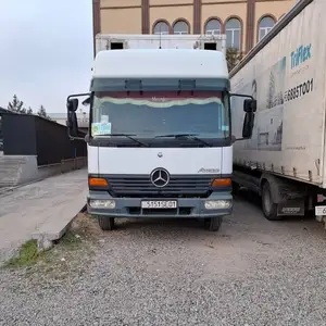 Бортовой грузовик Mercedes-Benz Atego 818, 2001