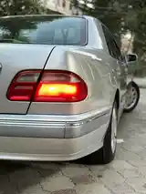 Mercedes-Benz E class, 2002-4