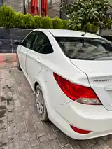 Hyundai Accent, 2012-3