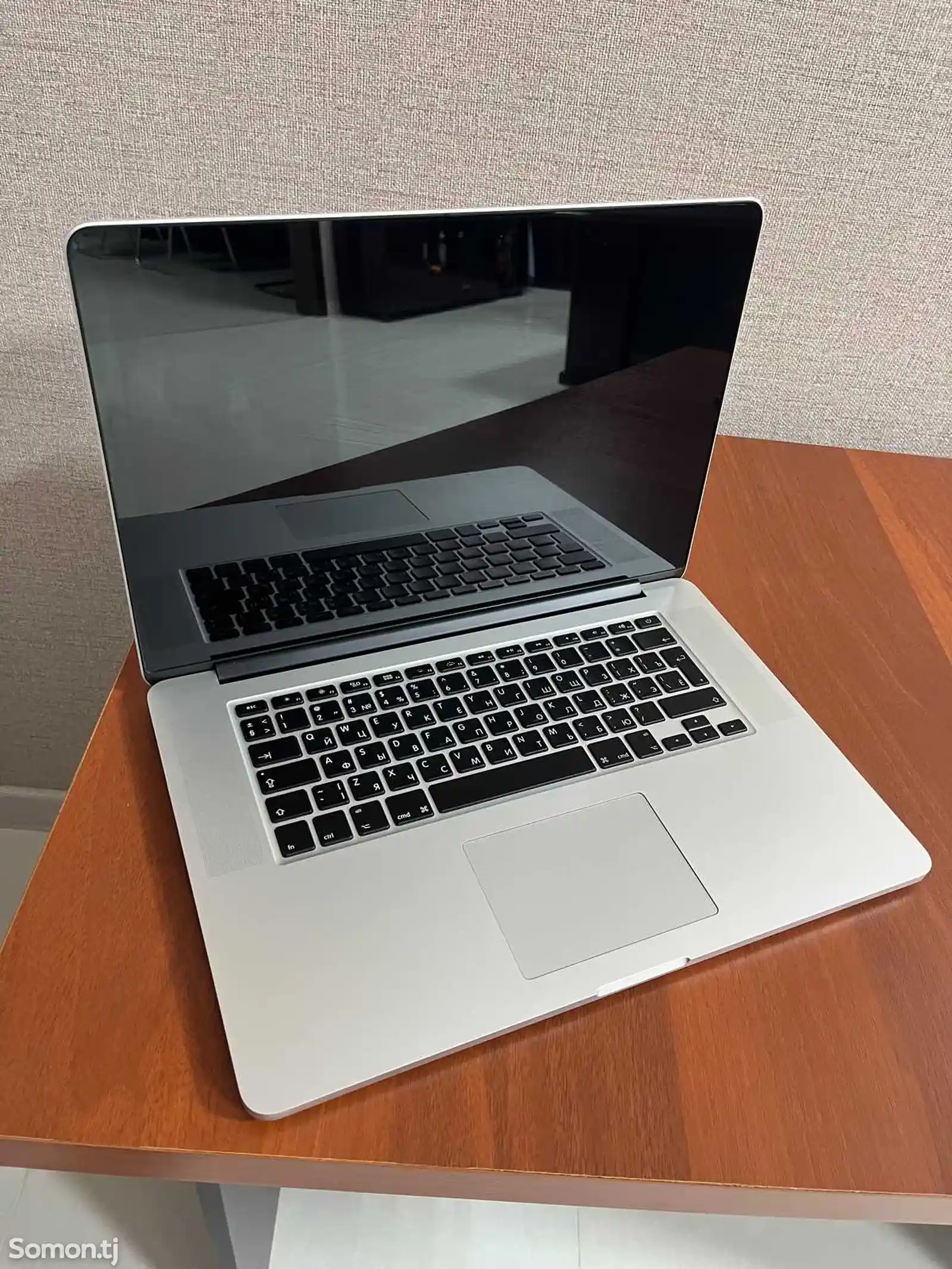 Ноутбук Macbook Pro 15 - Core i7/16/512-3