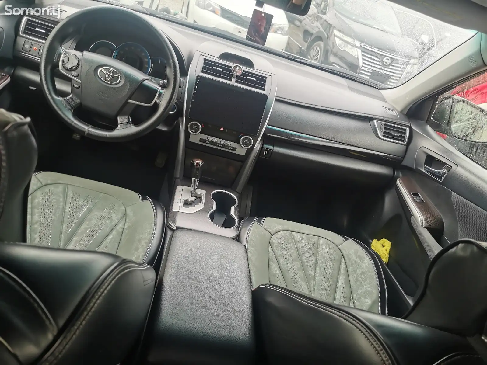 Toyota Camry, 2012-1