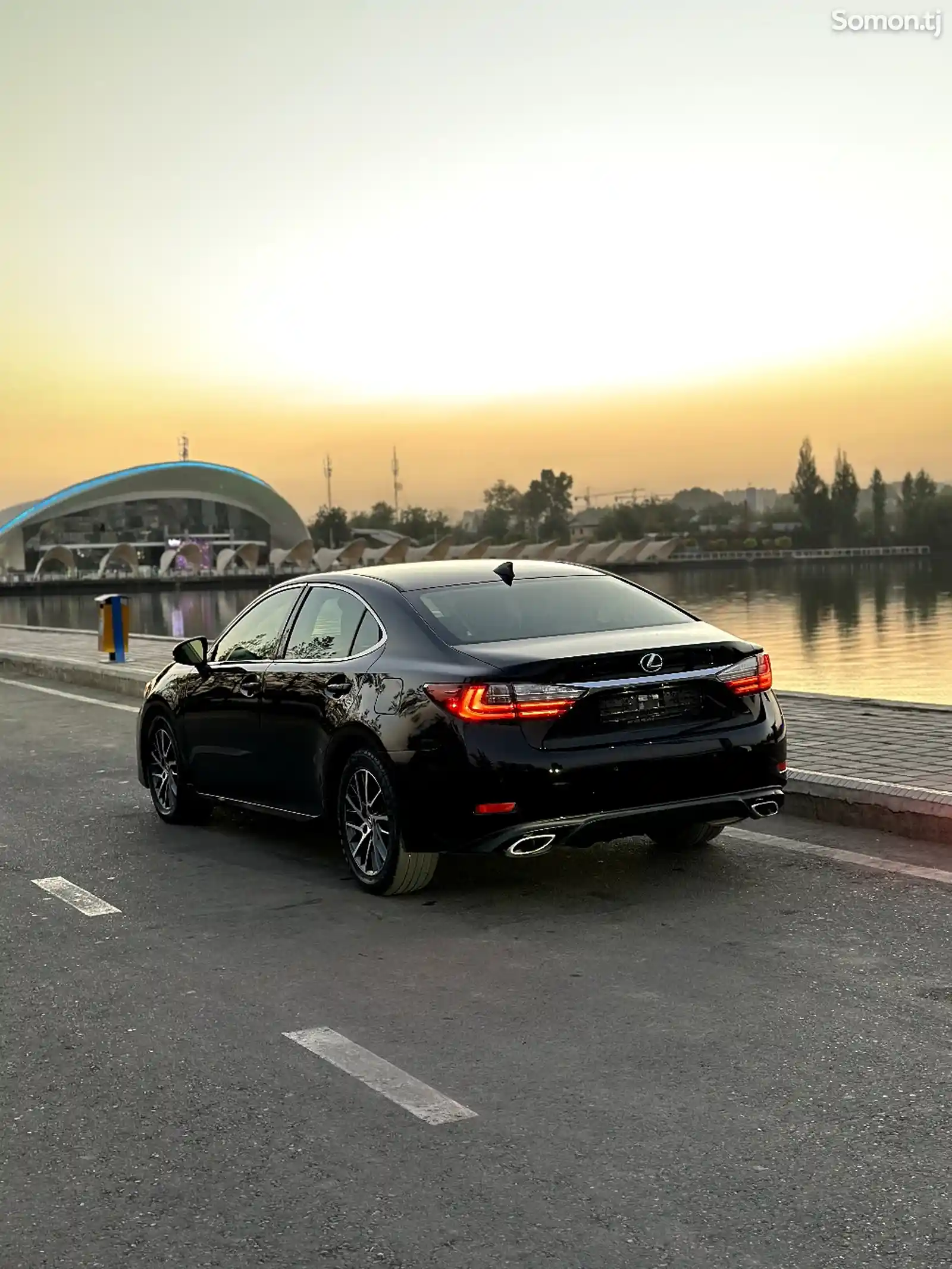 Lexus ES series, 2016-2