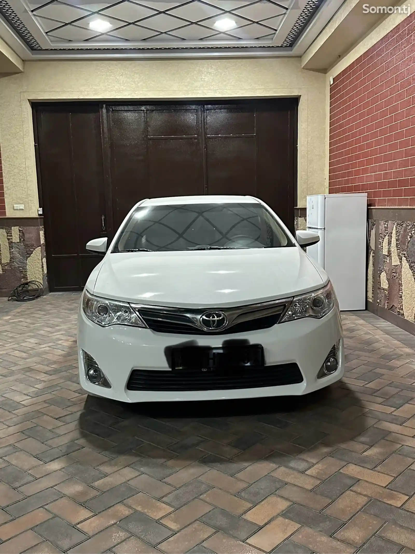 Toyota Camry, 2012-1