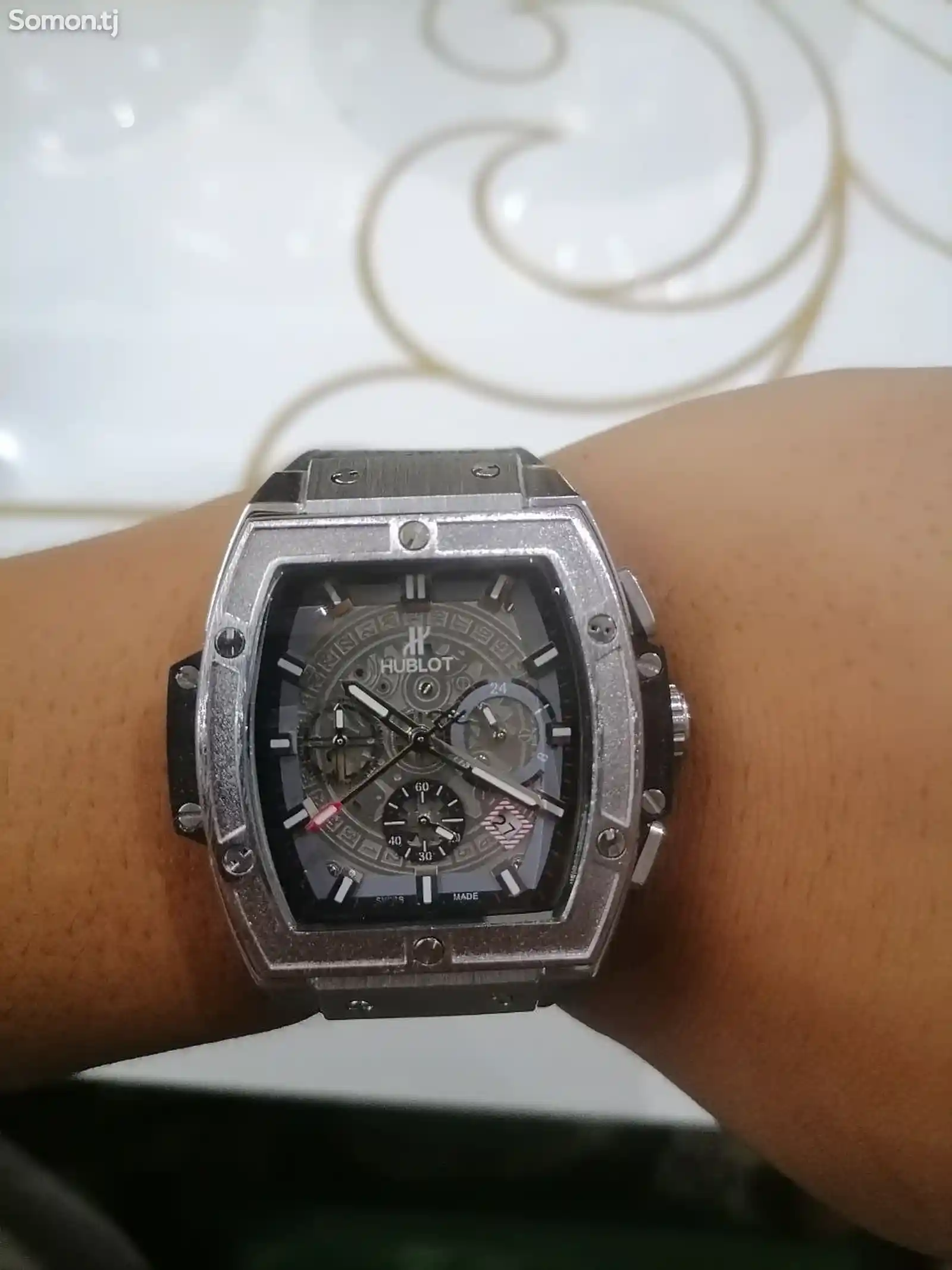 Часы Hublot-1