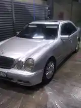 Mercedes-Benz E class, 1998-4