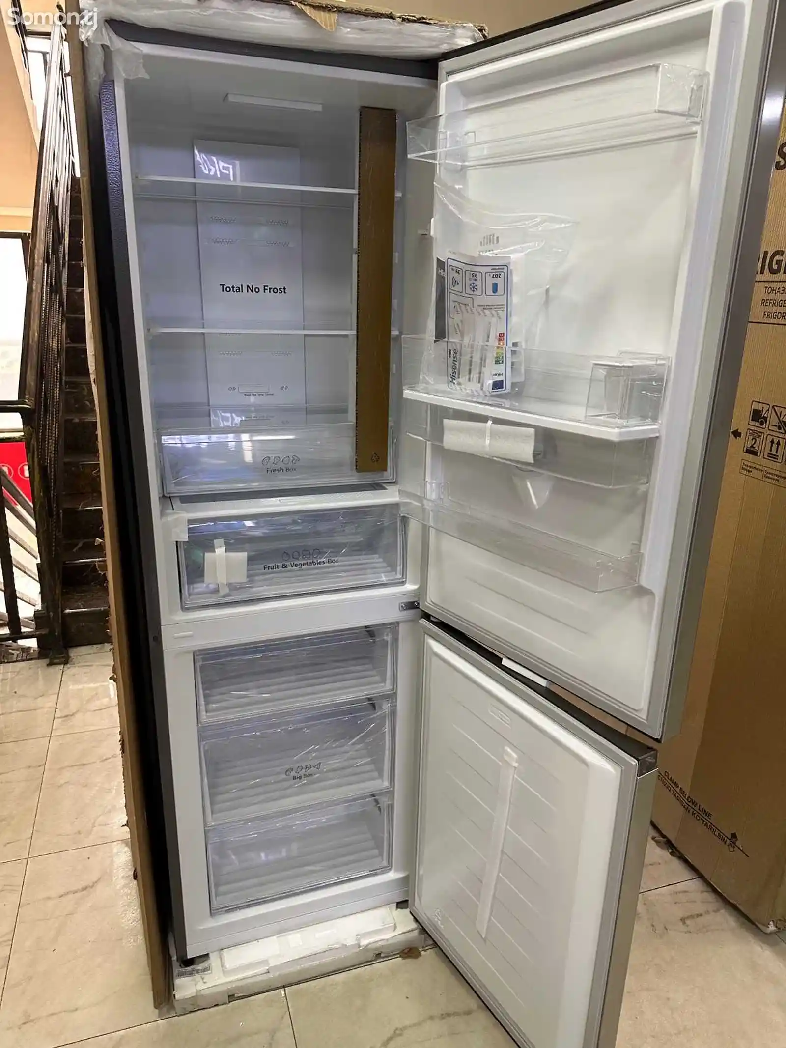 Холодильник Hisense-4