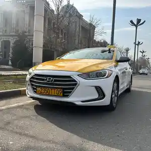 Hyundai Elantra, 2018