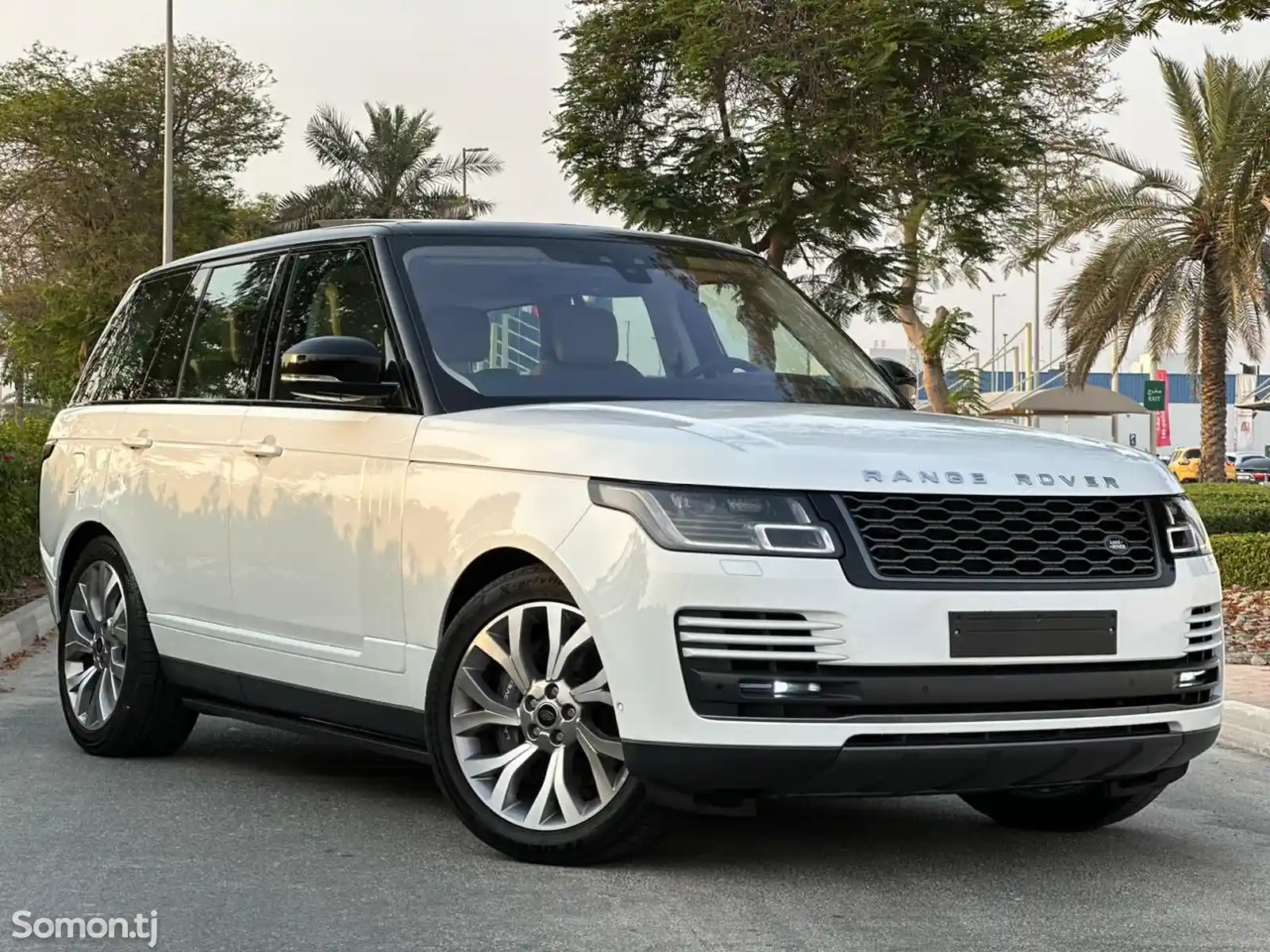 Land Rover Vogue, 2019-1