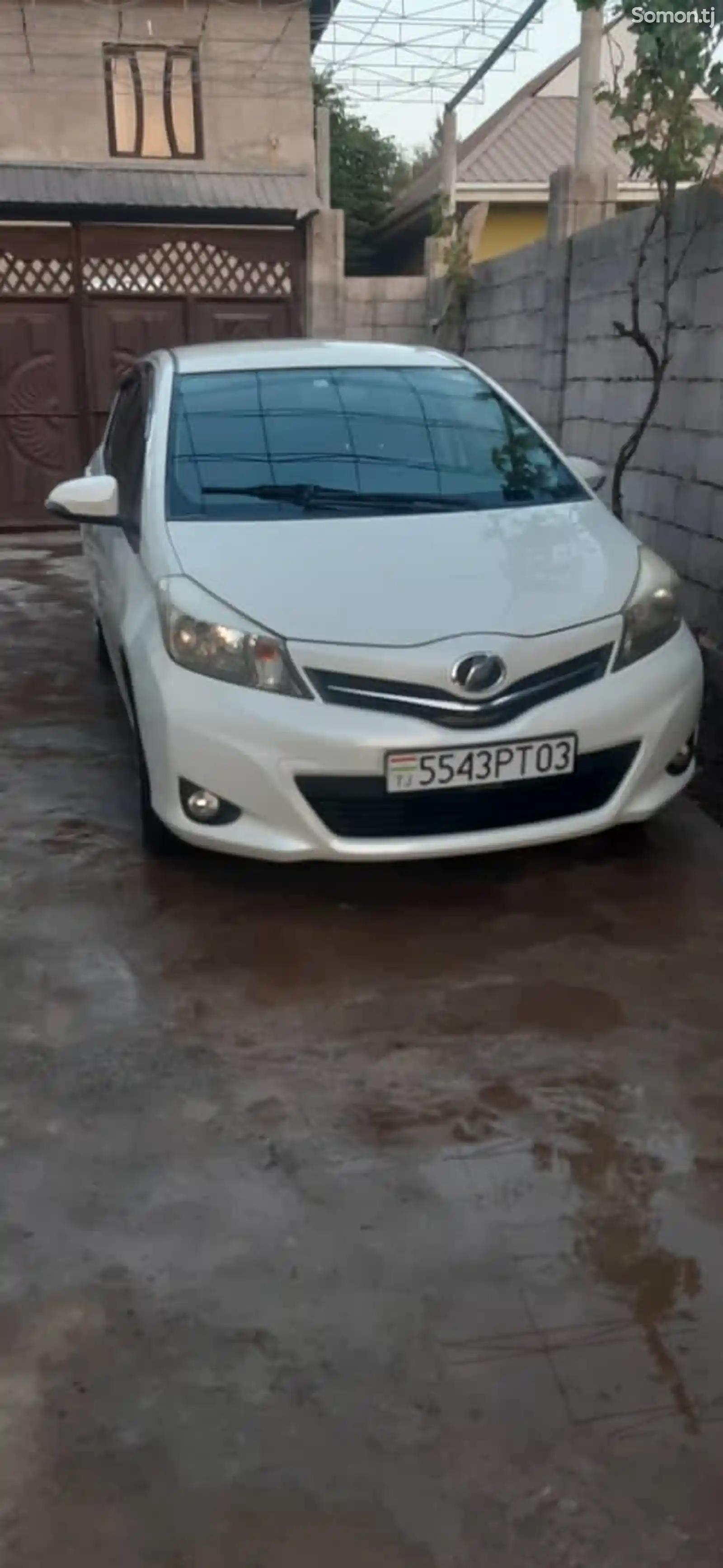 Toyota Vitz, 2012-1