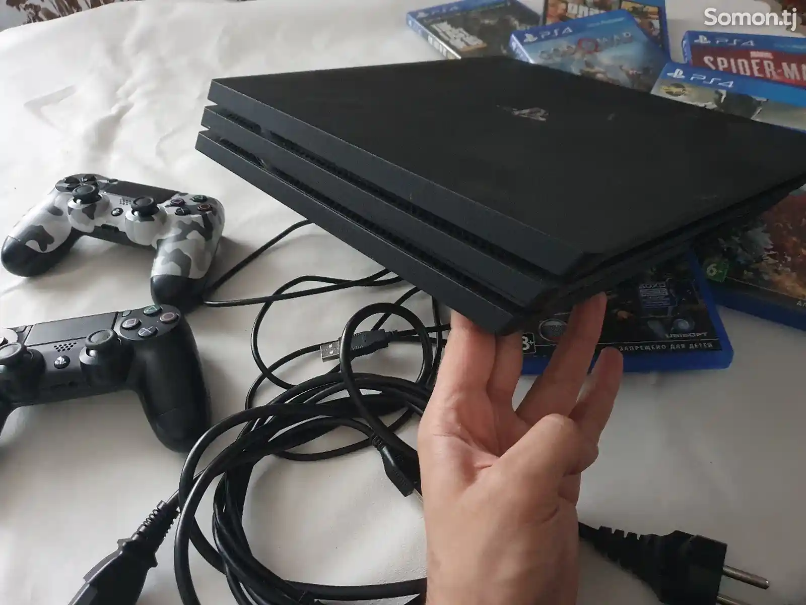 Игровая приставка Sony Playstation 4 Pro-6