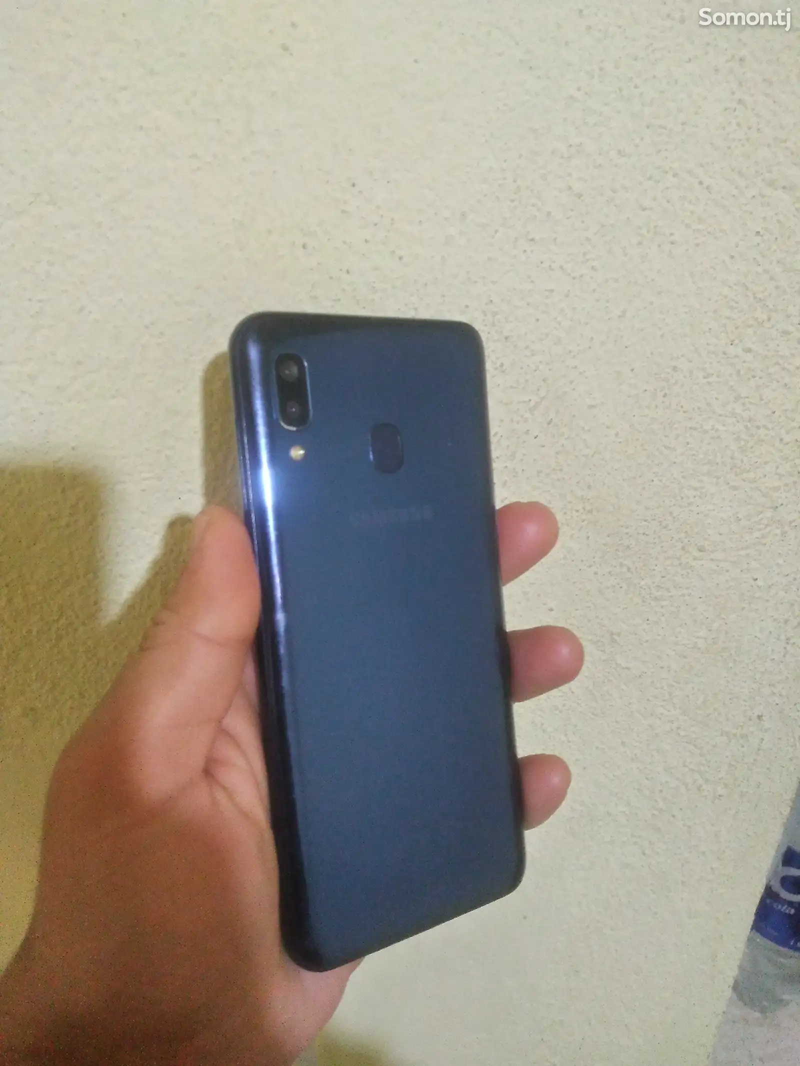 Samsung Galaxy A30-1