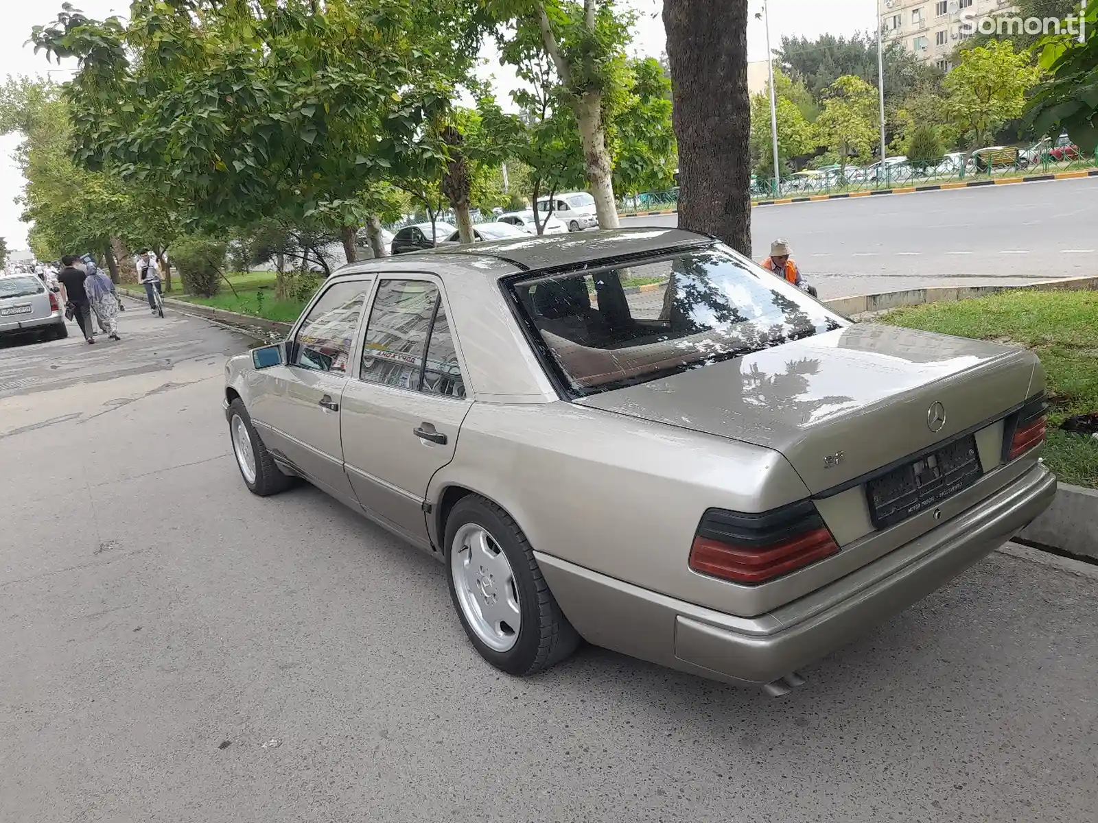 Mercedes-Benz W124, 1990-6