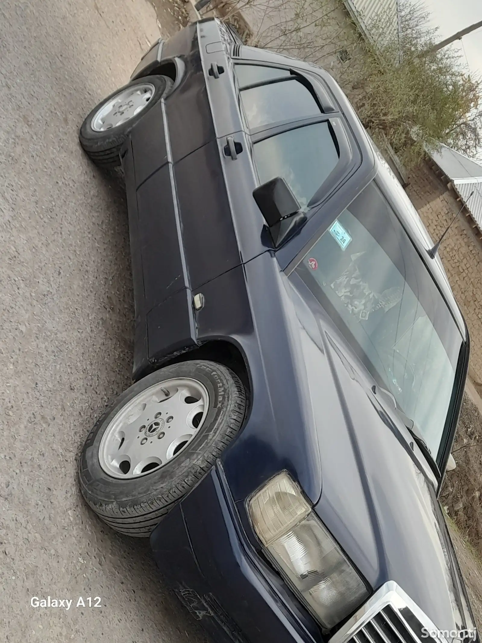 Mercedes-Benz W124, 1990-1