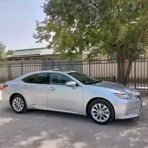 Lexus ES series, 2012