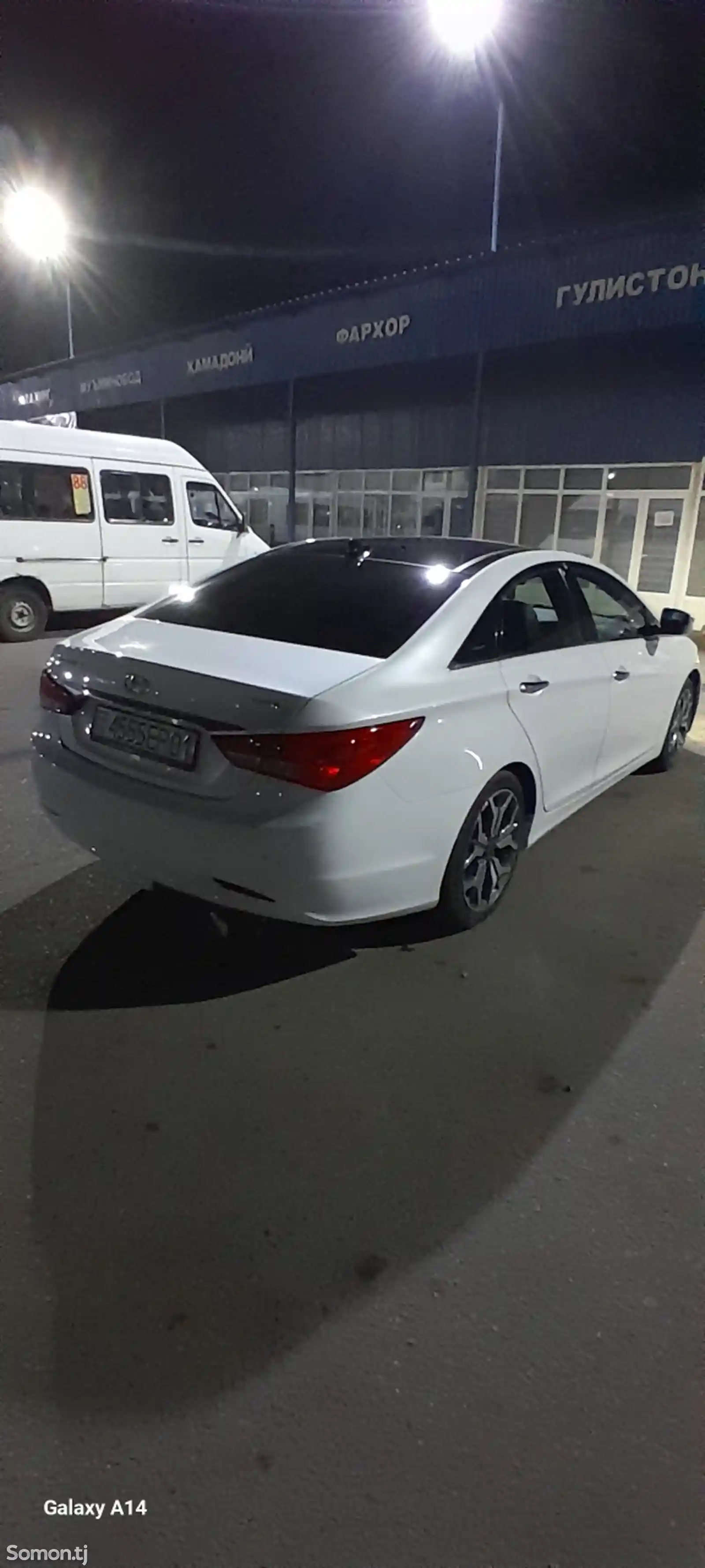 Hyundai Sonata, 2013-8