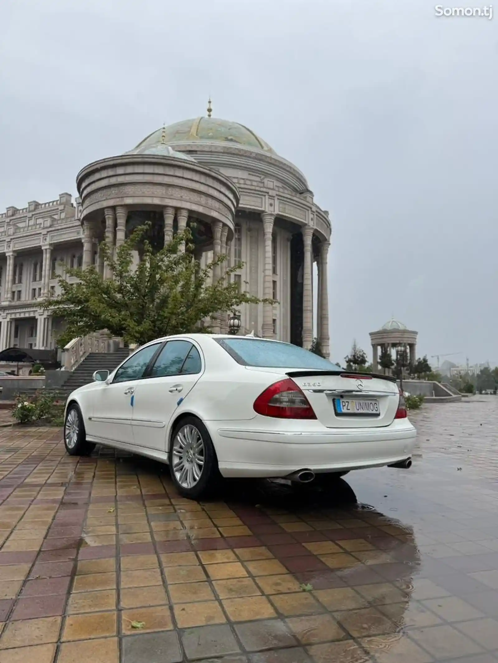 Mercedes-Benz E class, 2008-7