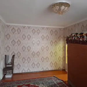 3-комн. квартира, 2 этаж, 61 м², Фирдавси