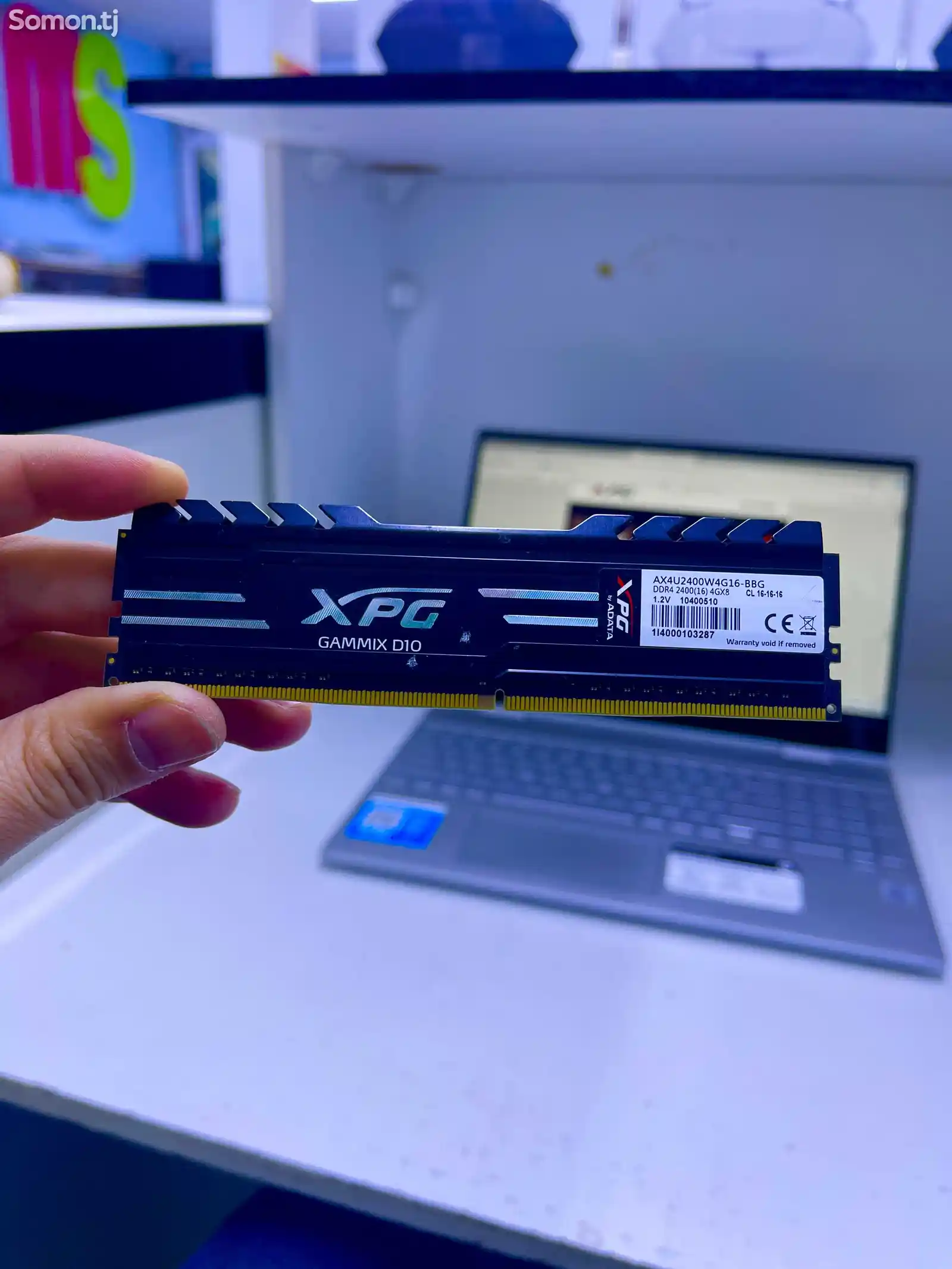 Оперативная память XPG Gammix D10 DDR4 2400 4gb-2