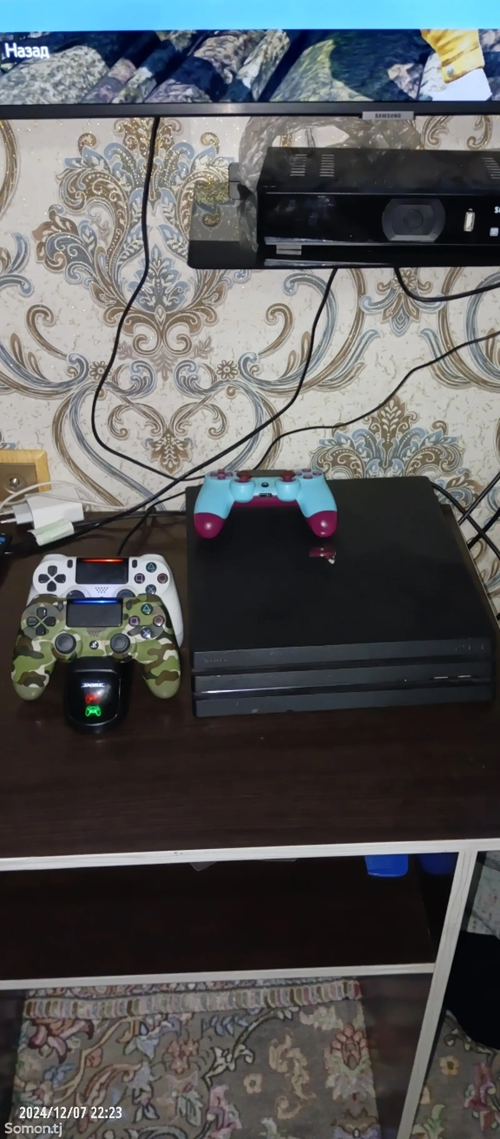 Игровая приставка Sony PlayStation 4pro-1