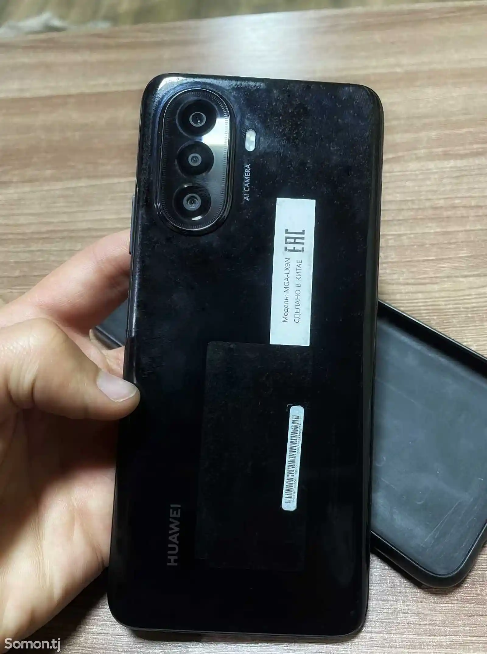 Смартфон Huawei-1