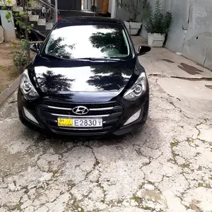 Hyundai i30, 2012