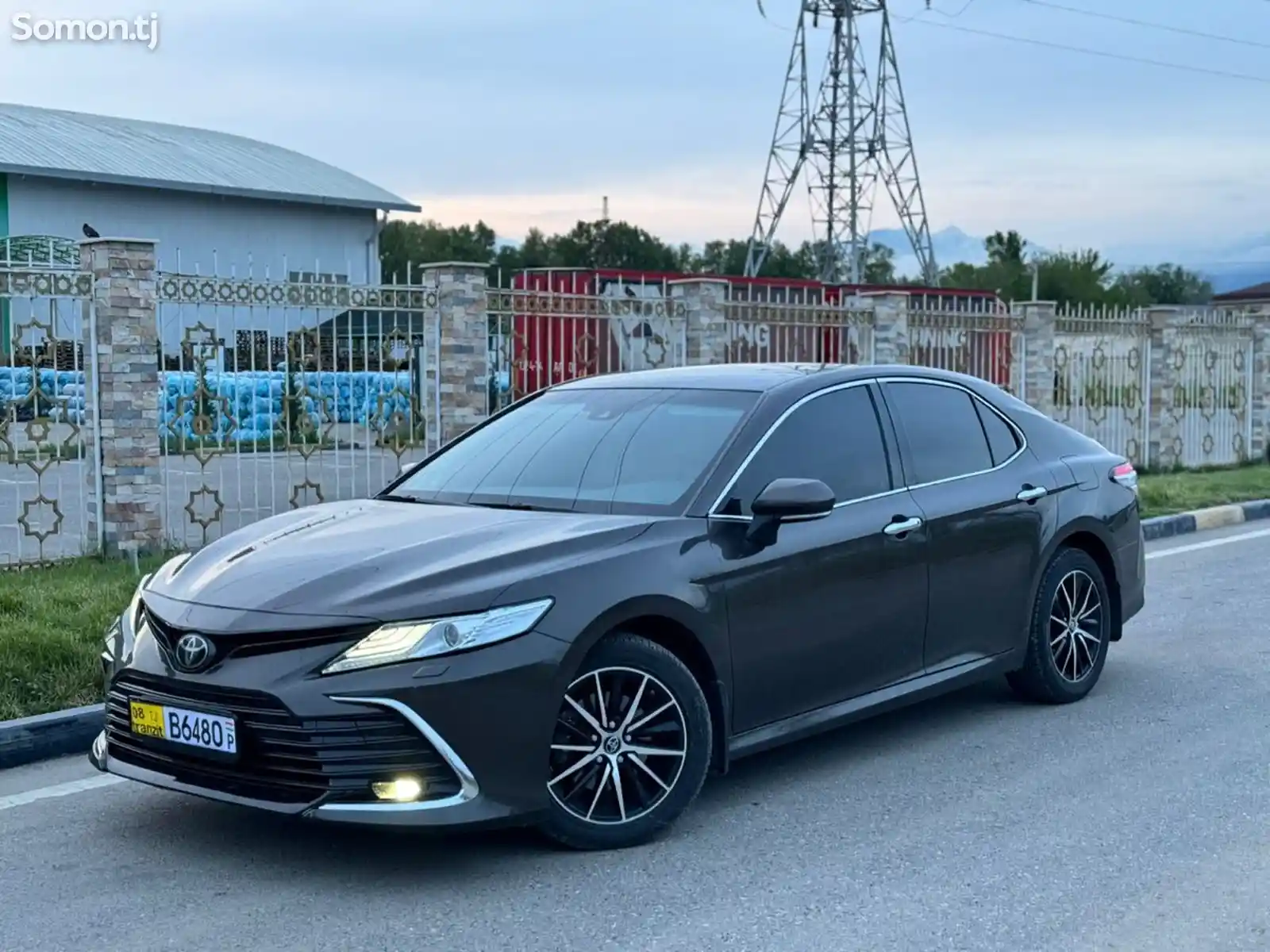 Toyota Camry, 2021-1