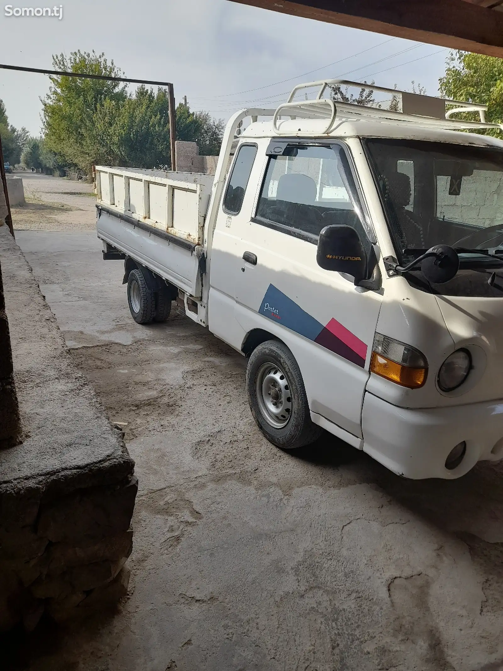 Бортовой автомобиль Hyundai Porter, 2002-1