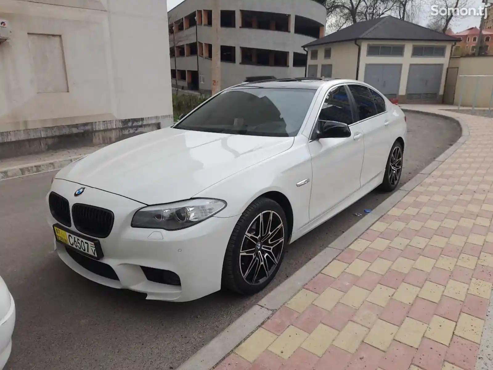 BMW M5, 2011-3