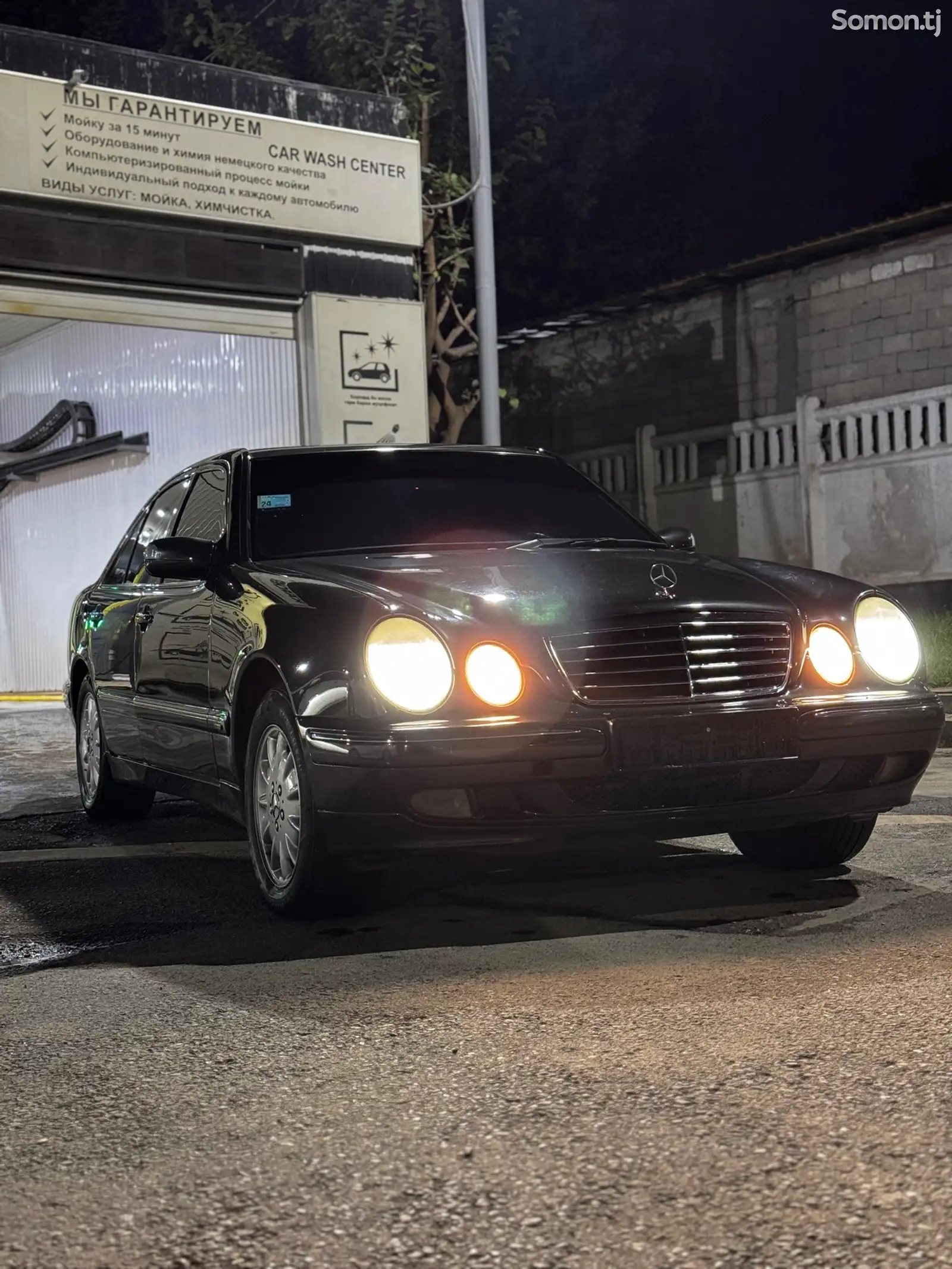 Mercedes-Benz E class, 2000-1