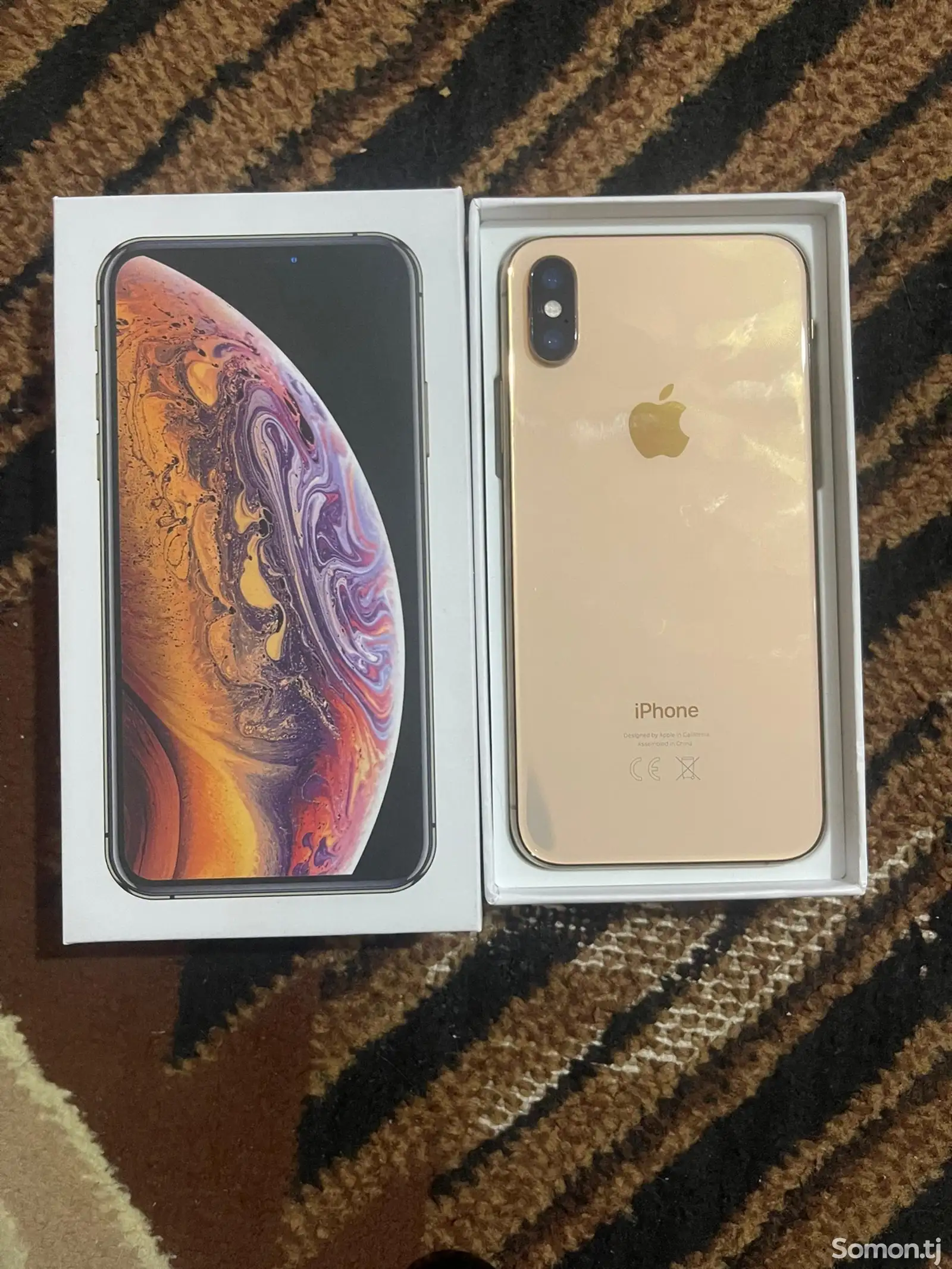 Apple iPhone Xs, 64 gb, Gold-1