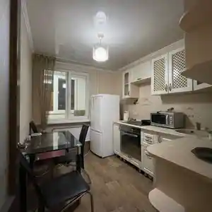 2-комн. квартира, 7 этаж, 64м², И. Сомони