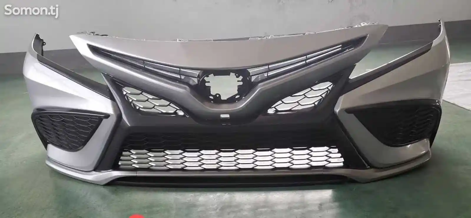Передний бампер в сборе от Toyota Camry 6 XSE-1