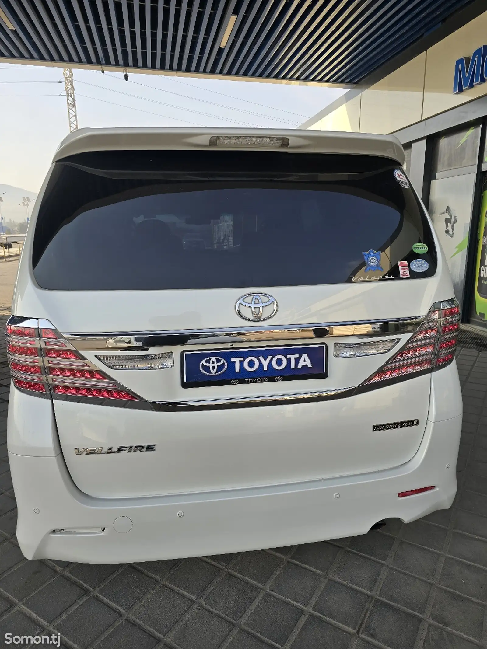 Toyota Vellfire, 2014-6