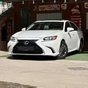 Lexus ES series, 2015