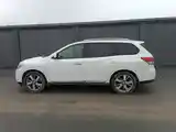 Nissan Pathfinder, 2013-4