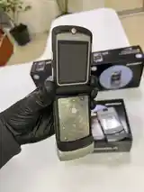 Motorola Razr V3 silver-3