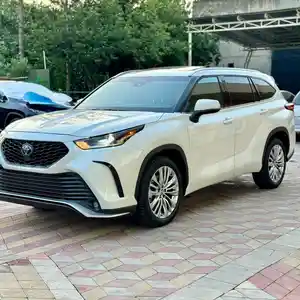 Toyota Highlander, 2022