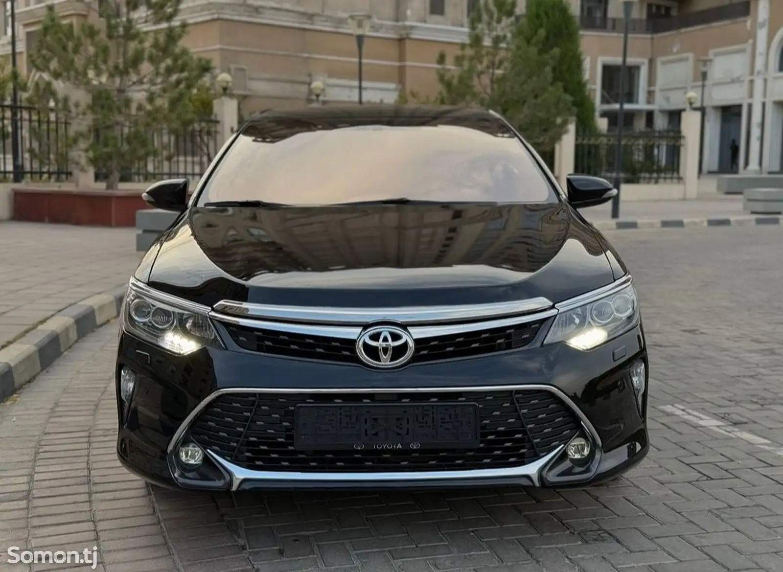 Toyota Camry, 2016-1