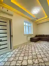 2-комн. квартира, 19 этаж, 50м², Шохмансур-3