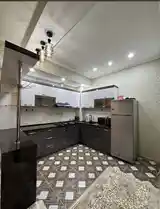 2-комн. квартира, 15 этаж, 60м², Сомони-9