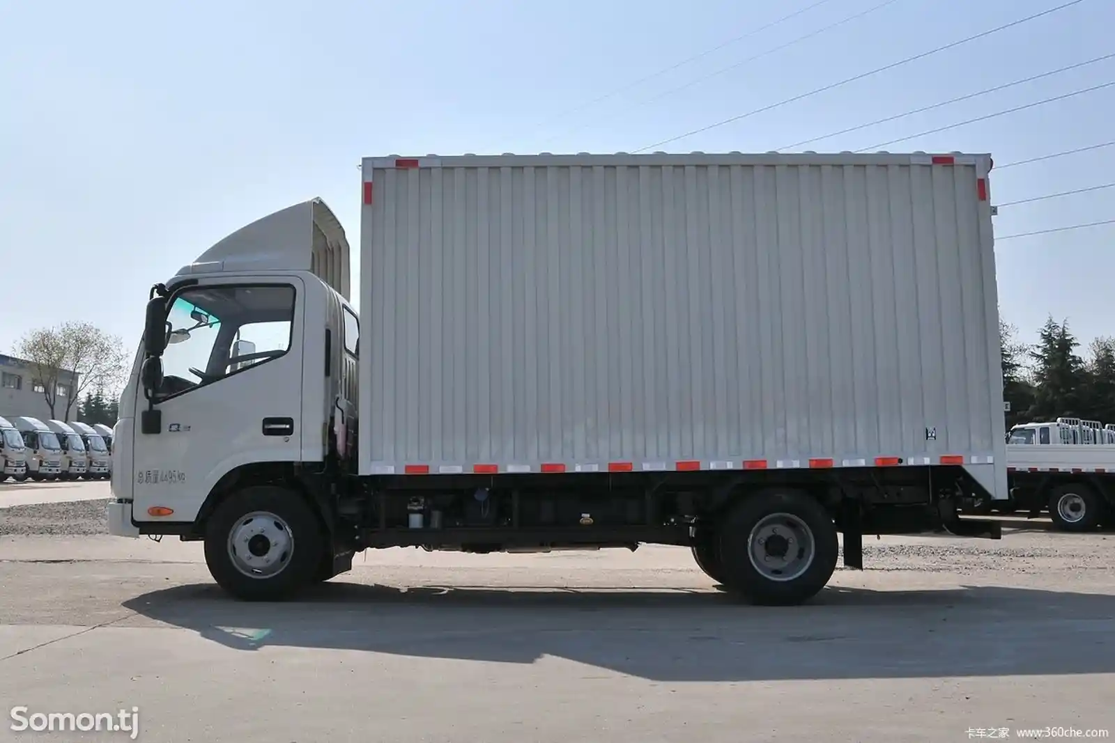 Бортовой грузовик Shuailing Q3 JAC Ruijete 130 л.с., 3,7 м фургон-3