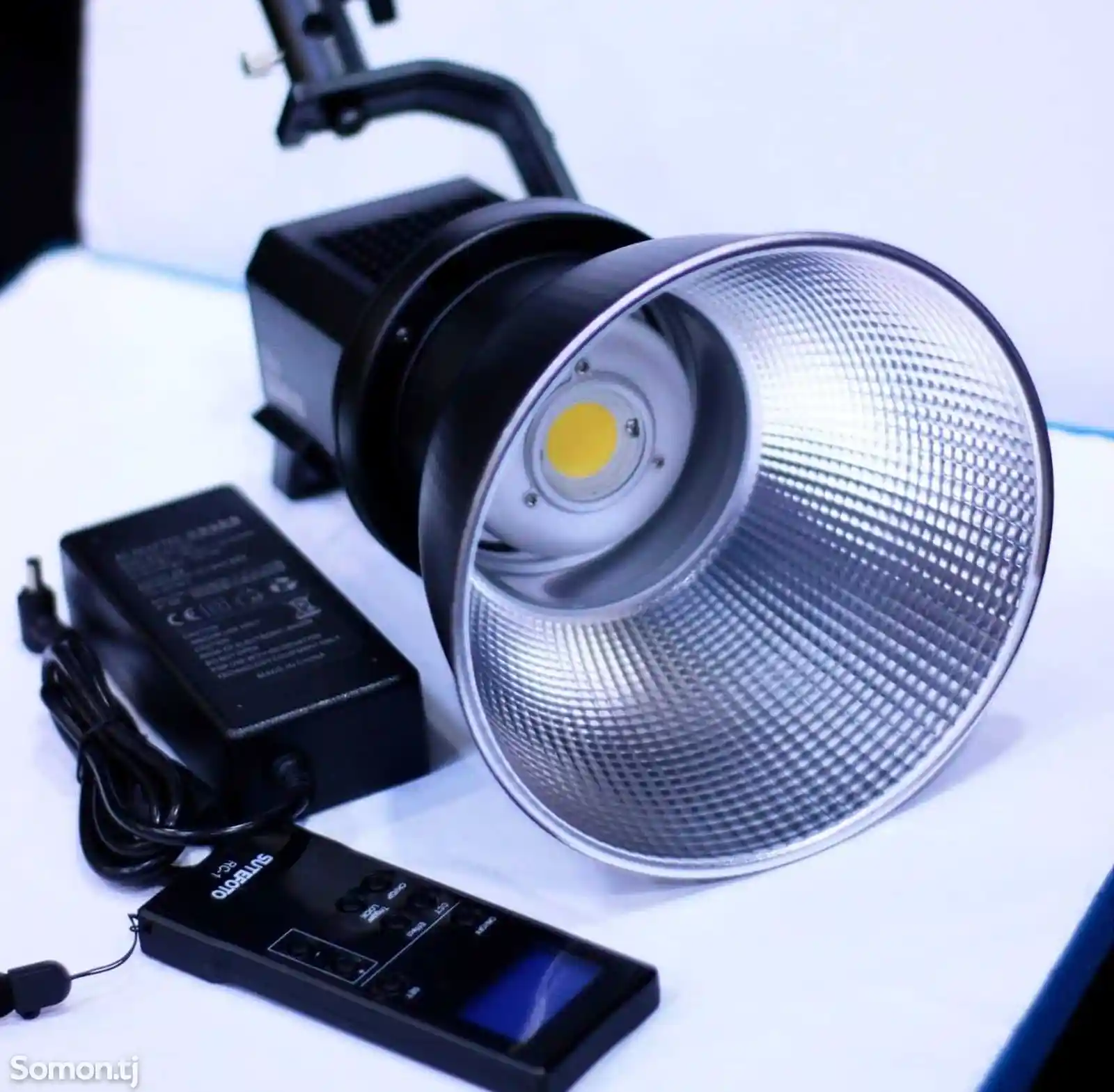 Прожектор для видеосъемок Sutefoto P100 Bi-1