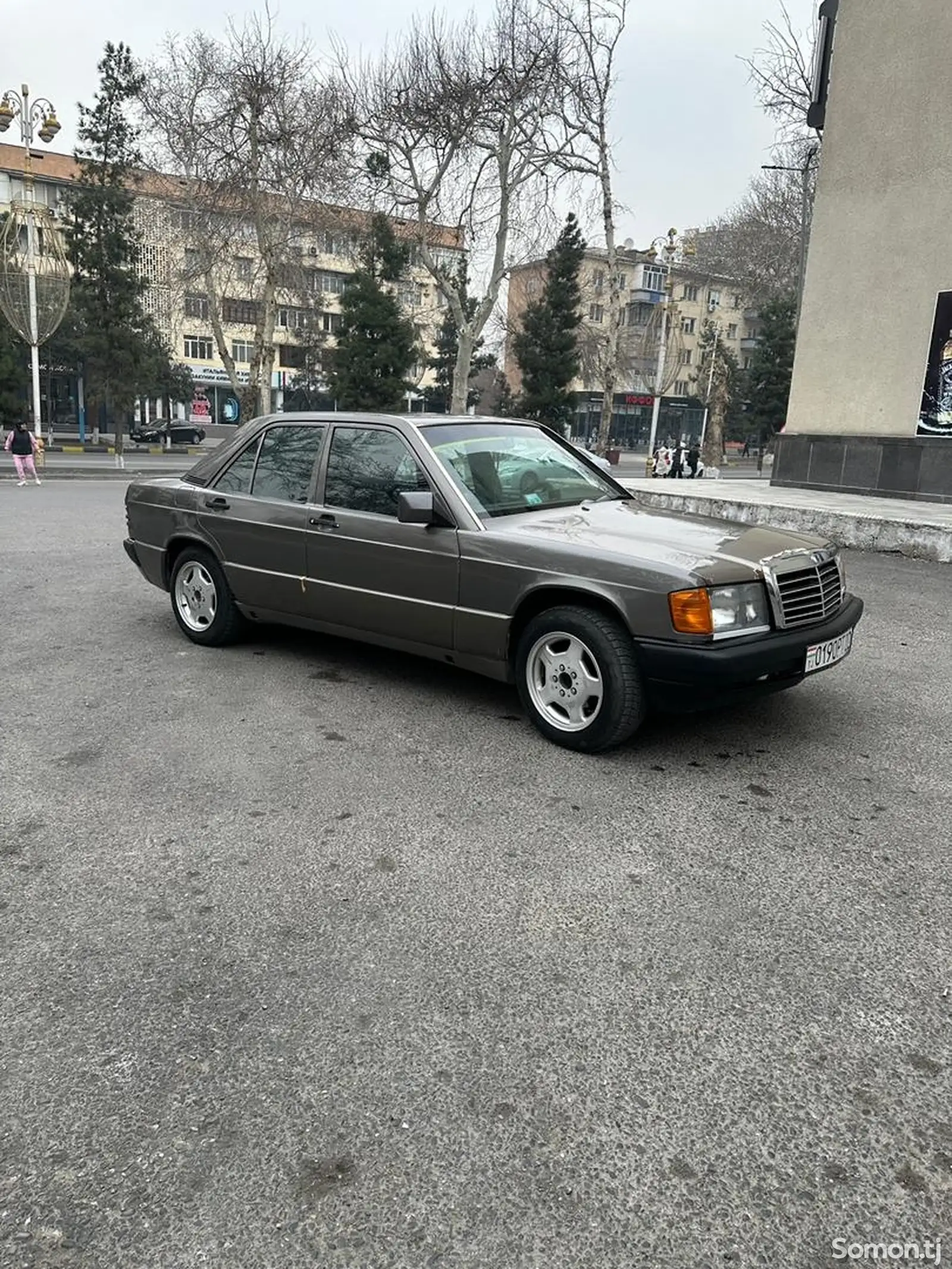 Mercedes-Benz W201, 1990-1