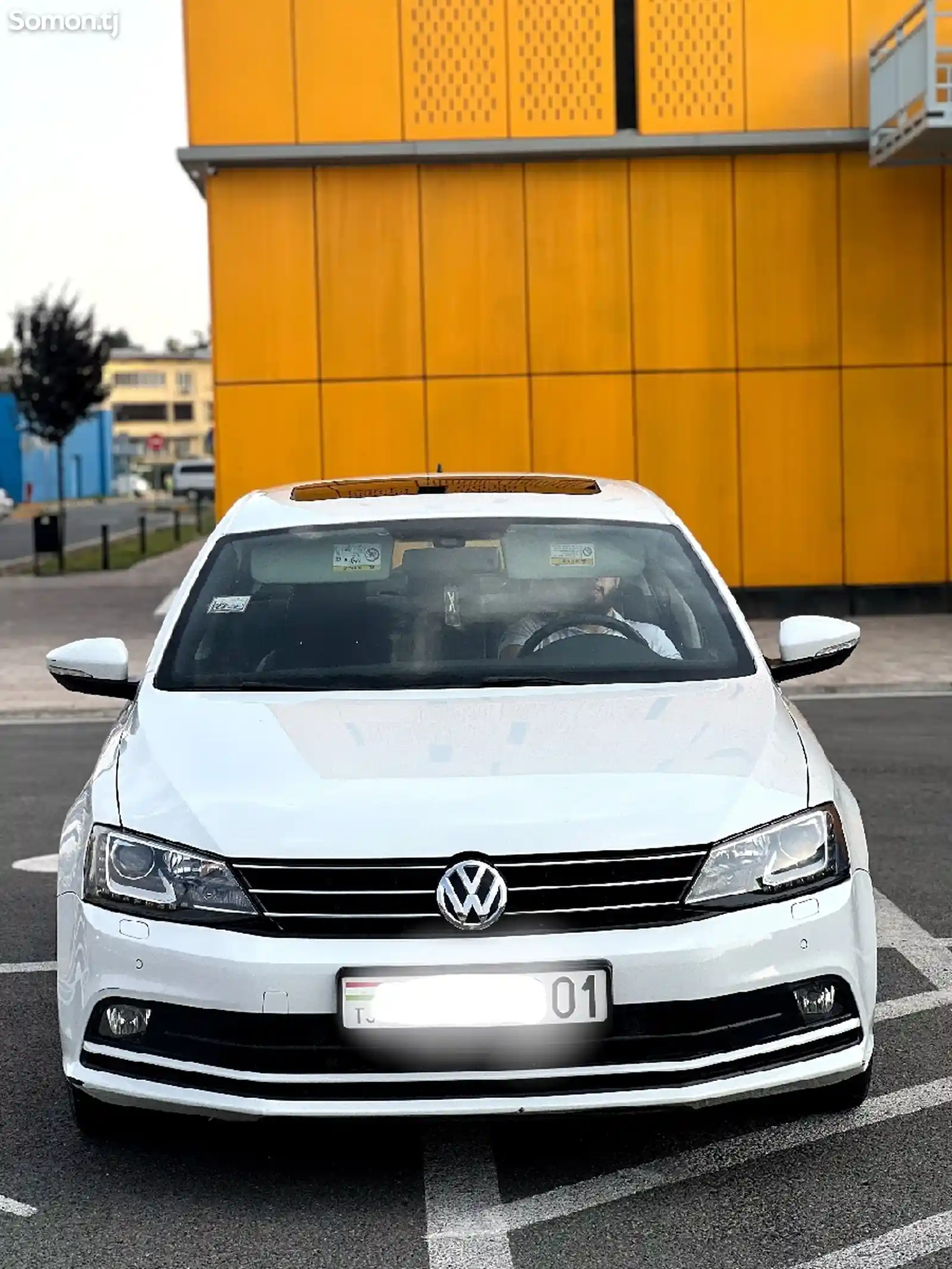 Volkswagen Jetta, 2015-5